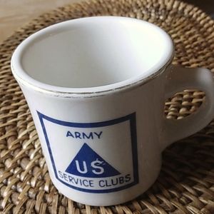 VINTAGE HOMER LAUGHLIN ARMY USO SERVICE CLUBS MUG